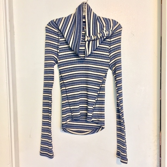 ✨🆕✨ Free People ‘Cape Cod’ thermal top - Picture 5 of 8